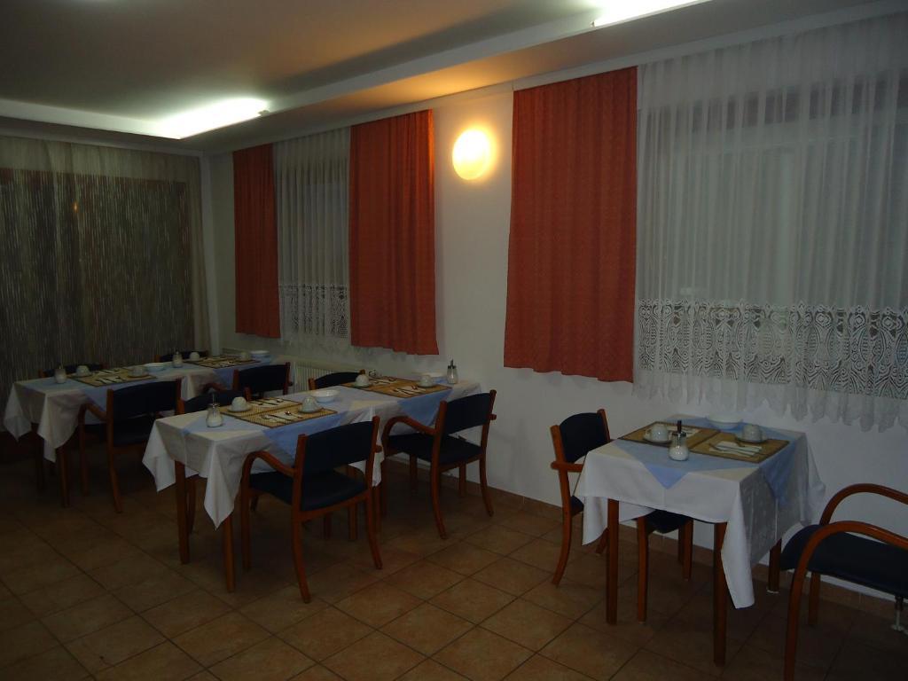 Bed and Breakfast Pansion Antonio Slavonski Brod Exterior foto