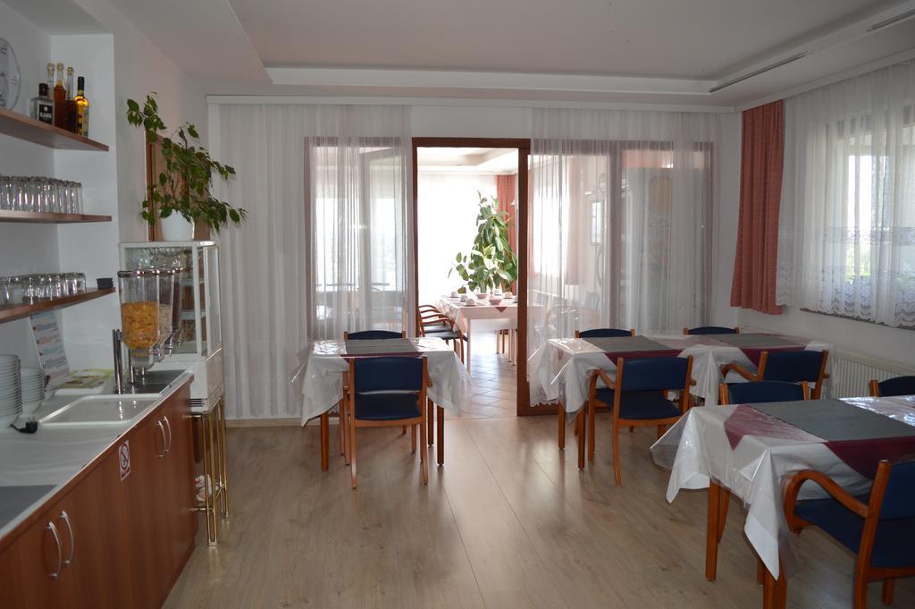 Bed and Breakfast Pansion Antonio Slavonski Brod Exterior foto