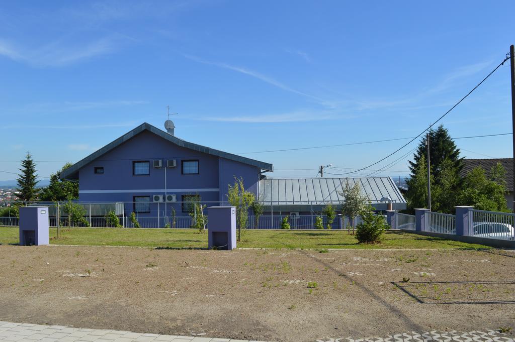 Bed and Breakfast Pansion Antonio Slavonski Brod Exterior foto